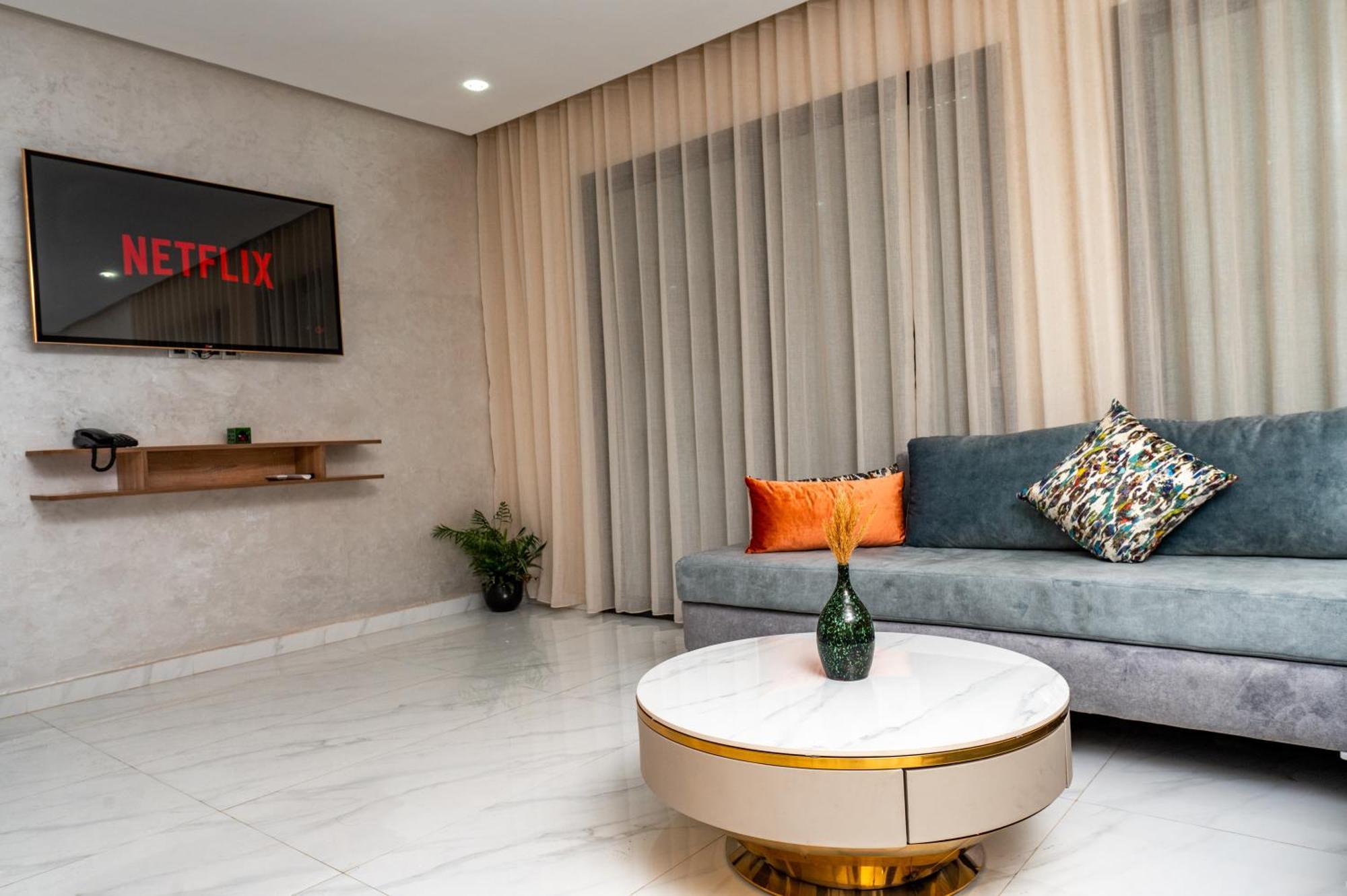 Maarif Elite Suites Casablanca Bagian luar foto